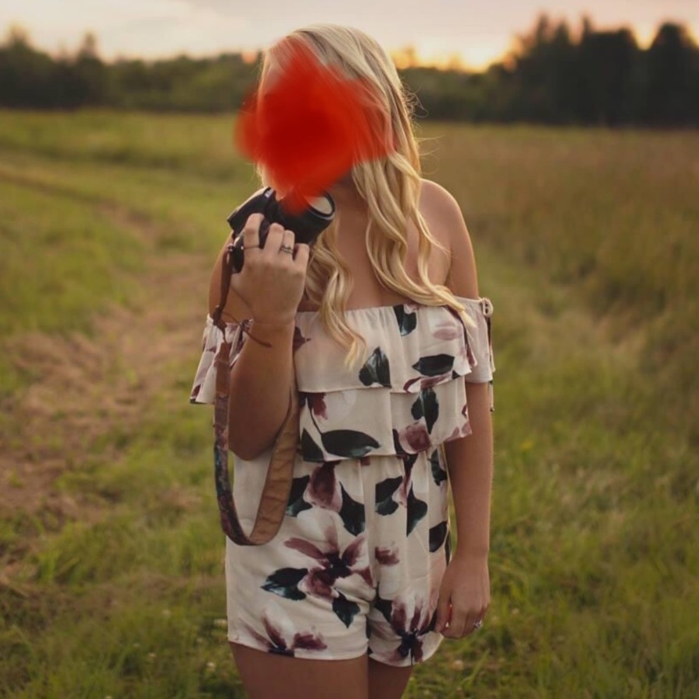 American eagle romper sz medium